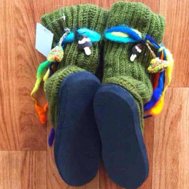 MALAIKA(マライカ)のカラフル羊毛きのこニットブーツM新品タグ レディースの靴/シューズ(ブーツ)の商品写真