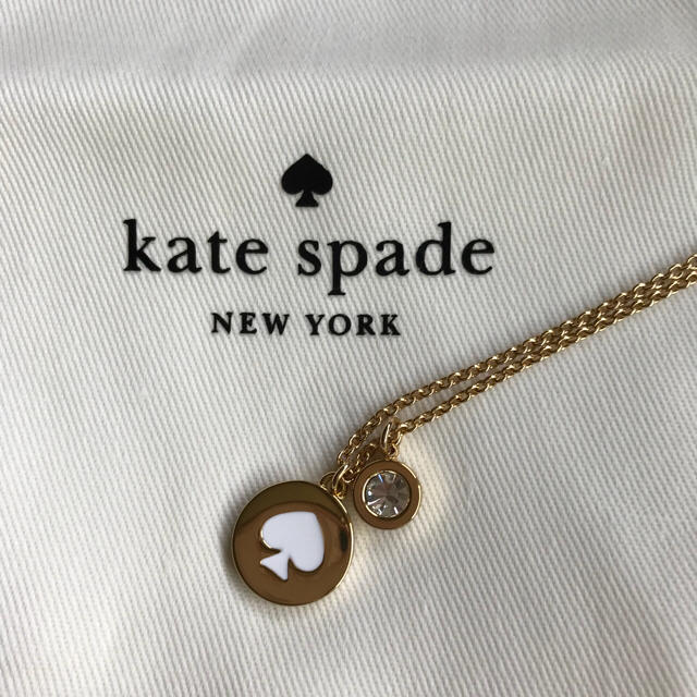 kate spade new york(ケイトスペードニューヨーク)のkate spade ネックレス spot the spade charm レディースのアクセサリー(ネックレス)の商品写真