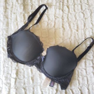 ヴィクトリアズシークレット(Victoria's Secret)のブラ 32D ヴィクトリアシークレット(ブラ)