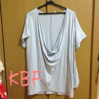 ケービーエフ(KBF)の美品♡KBF 変形トップス(カットソー(半袖/袖なし))