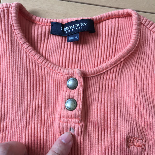 BURBERRY(バーバリー)のバーバリー キッズ/ベビー/マタニティのキッズ服女の子用(90cm~)(Tシャツ/カットソー)の商品写真