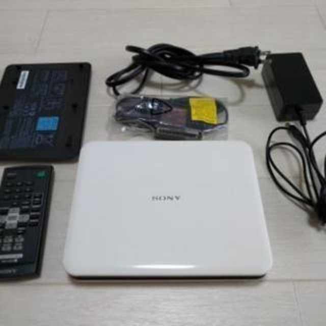 SONY   SONYソニーポータブルDVDプレーヤー白DVP FXの通販 by