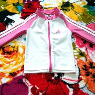 アディダス(adidas)の　専用　ラッシュガード　水着　幼児　スイミング(水着)