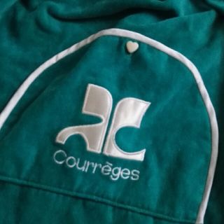 クレージュ(Courreges)のクレージュ大きめ巾着袋　収納等　未使用　グリーン　サテン綺麗　タオル地(タオル/バス用品)