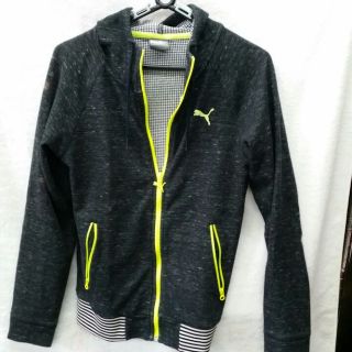 プーマ(PUMA)のプーマ    ウｨメンズパーカー    サイズ   L   難あり(パーカー)