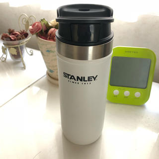 スタンレー(Stanley)の❤️ 人気カラー✨ホワイト ❤️ スタンレー サーモマグ 473ml ❤️(食器)