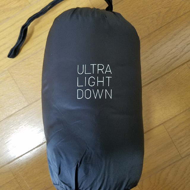 UNIQLO(ユニクロ)のユニクロのダウンベスト メンズのジャケット/アウター(ダウンベスト)の商品写真