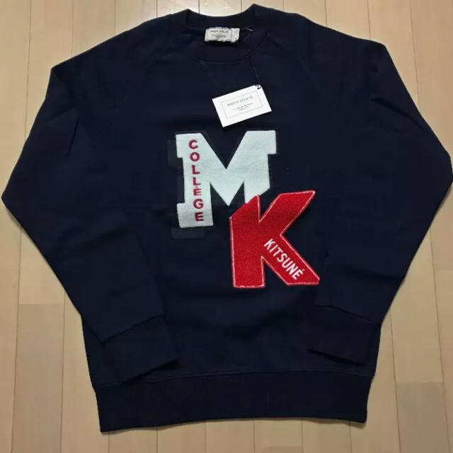 MAISON KITSUNE'(メゾンキツネ)の新品 定価29160円 MAISON KITSUNE スウェット M メンズのトップス(スウェット)の商品写真