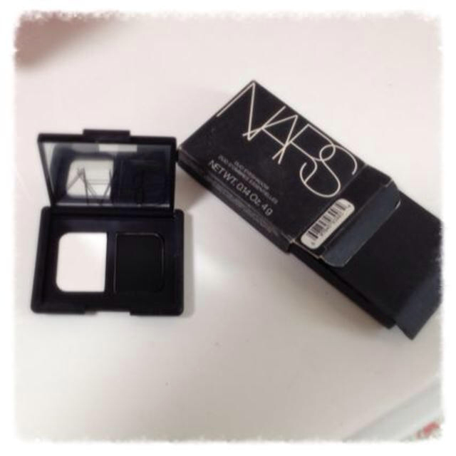 NARS(ナーズ)の新品♡ナーズ♡デュオアイシャドウ コスメ/美容のベースメイク/化粧品(その他)の商品写真