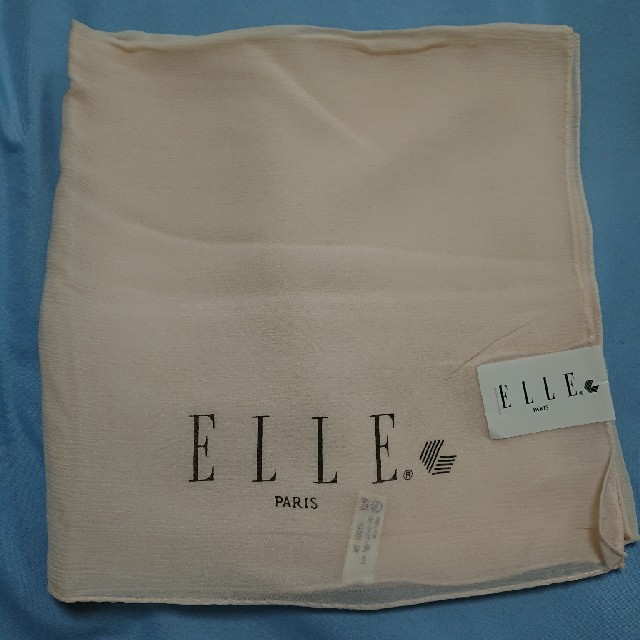 ELLE(エル)のELLE 大判スカーフ レディースのファッション小物(バンダナ/スカーフ)の商品写真