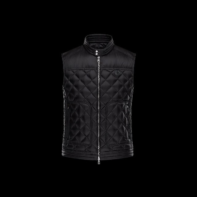 今年人気のブランド品や MONCLER - 新品 国内正規 GILET ROD ベスト