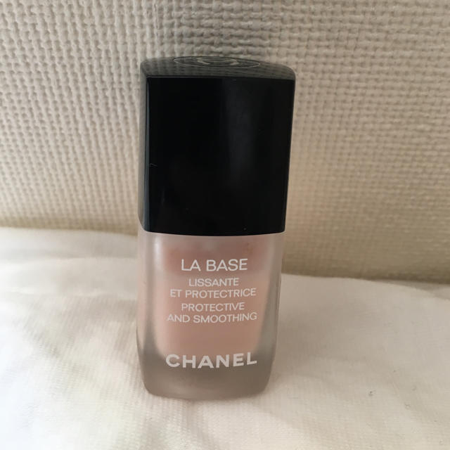 CHANEL(シャネル)のシャネルベースコート コスメ/美容のネイル(ネイルトップコート/ベースコート)の商品写真