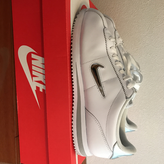 NIKE(ナイキ)の即購入OK cortez basic jewel  メンズの靴/シューズ(スニーカー)の商品写真