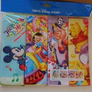 ディズニー(Disney)のハピネスイズヒア ファイナル (タオル)