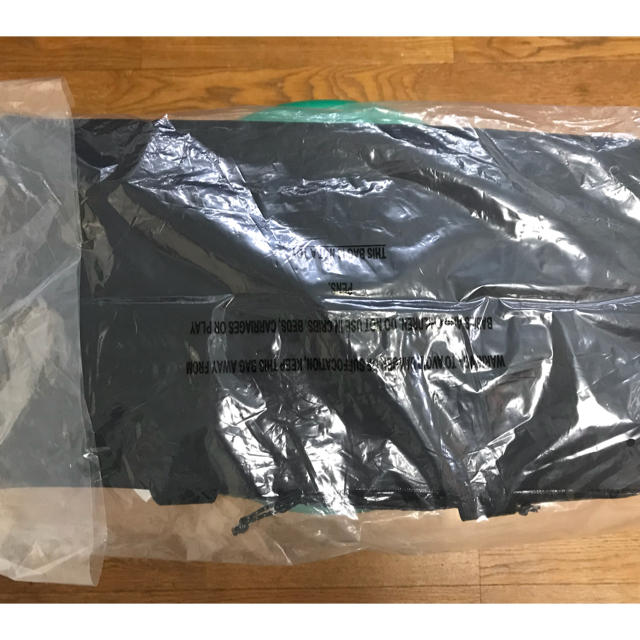 Supreme(シュプリーム)のFW17 Supreme duffle bag ボストンバッグ メンズのバッグ(ボストンバッグ)の商品写真