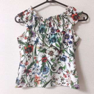 ザラ(ZARA)のZARAオフショルトップス(Tシャツ(半袖/袖なし))