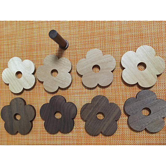 セール特価 ビヨルク お花のコースター 8枚セット seniorwings.jpn.org