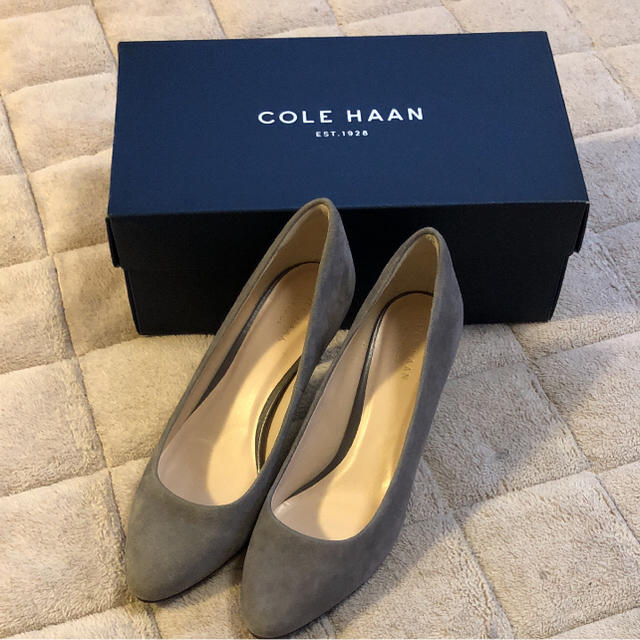 Cole Haan(コールハーン)のCOLE HAAN (コールハーン)スウェードパンプス パンプス レディースの靴/シューズ(ハイヒール/パンプス)の商品写真