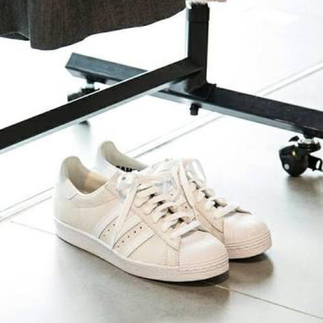 adidas(アディダス)のnanaさまお取り置き専用出品 レディースの靴/シューズ(スニーカー)の商品写真