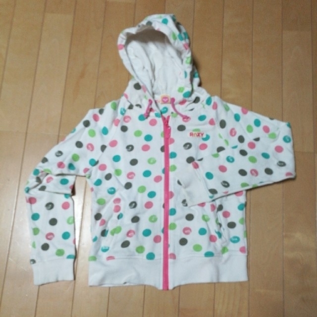 Roxy(ロキシー)のROXY　パーカー　130cm（6/5値下げしました） キッズ/ベビー/マタニティのキッズ服女の子用(90cm~)(ジャケット/上着)の商品写真