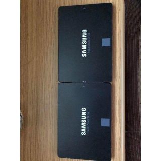 サムスン(SAMSUNG)のSamsung SSD 850 EVO 2.5インチ 500GB 完動品！(PCパーツ)