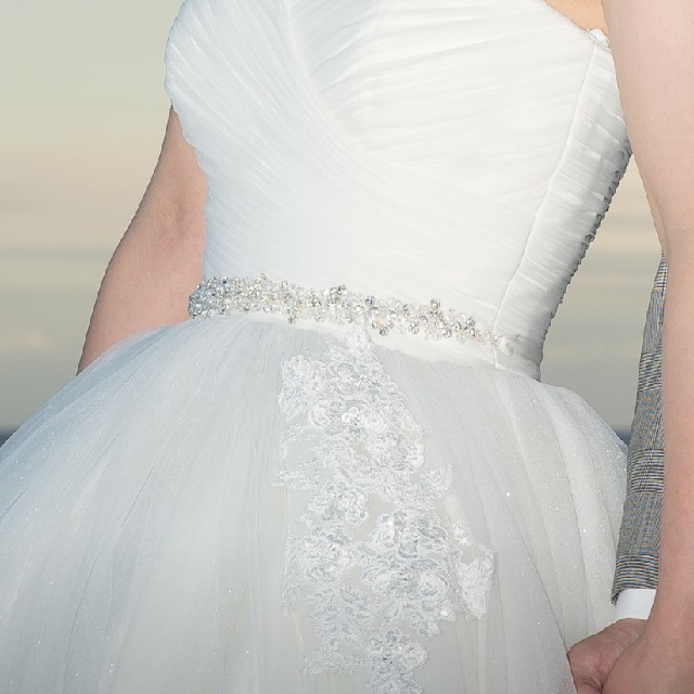 AIMER(エメ)のビジューカチューム　サッシュベルト レディースのフォーマル/ドレス(ウェディングドレス)の商品写真