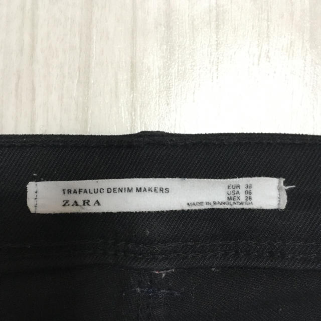 ZARA(ザラ)のzaraブラックスキニー レディースのパンツ(スキニーパンツ)の商品写真