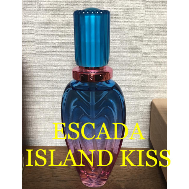 ESCADA(エスカーダ)の【a_mama様専用】ESCADA ISLAND KISS コスメ/美容の香水(香水(女性用))の商品写真