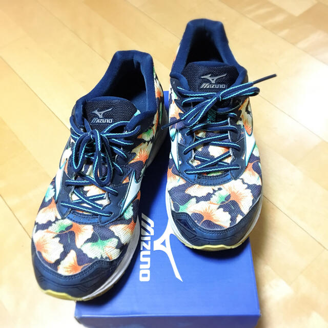 MIZUNO(ミズノ)の送料込 限定カラー ミズノ WAVE RIDER 20 ランニング  26.5 スポーツ/アウトドアのランニング(シューズ)の商品写真