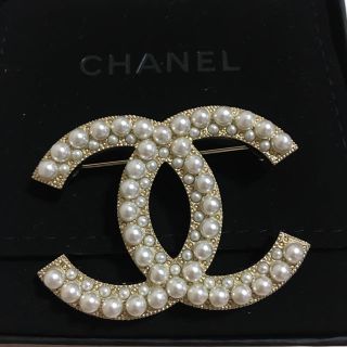 <br>CHANEL シャネル アクセサリー ブランドアクセサリー ブローチ レディース ゴールドカラー/ラウンドブローチ/95/*/シャネル/ABランク/75