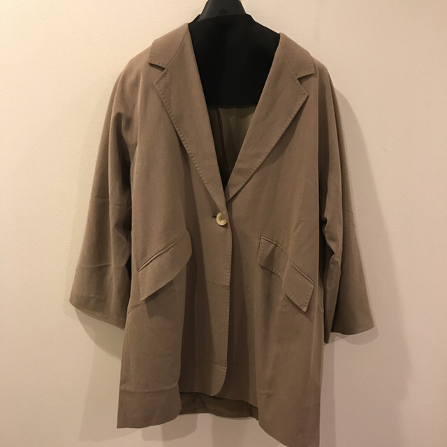 Max Mara(マックスマーラ)のMaxMara テェスターコート サイズ40 白タグ レディースのジャケット/アウター(テーラードジャケット)の商品写真