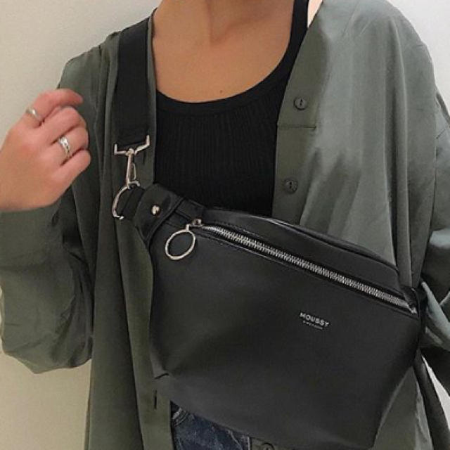 即完売品!‼︎MOUSSY waist&shoulder BAG♡ボディーバッグ