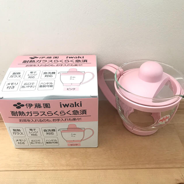 新品未使用 耐熱ガラス 急須 ピンク イワキ インテリア/住まい/日用品のキッチン/食器(食器)の商品写真