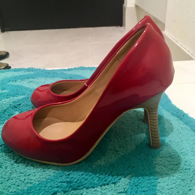 (21.5cm) 赤エナメル ヒール レディースの靴/シューズ(ハイヒール/パンプス)の商品写真