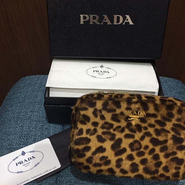 PRADA ハラコ レオパード ポシェット-