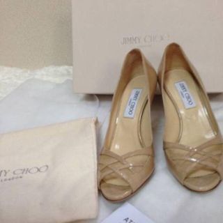 ジミーチュウ(JIMMY CHOO)の美品 ジミーチュウ ヌードベージュパンプス(ハイヒール/パンプス)