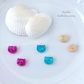 選べる♡小さな猫シェルピアス/イヤリング(ピアス)