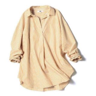 ユニクロ(UNIQLO)のるんるん様専用【UNIQLO】抜き襟シャツ(シャツ/ブラウス(長袖/七分))