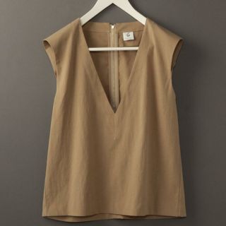 ビューティアンドユースユナイテッドアローズ(BEAUTY&YOUTH UNITED ARROWS)の【ROKU】V NECK BACK ZIP NO SLEEVE BLOUSE(シャツ/ブラウス(半袖/袖なし))