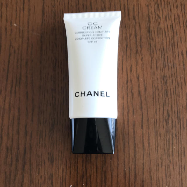 CHANEL(シャネル)の新品未開封☆シャネル CCクリーム N21 コスメ/美容のベースメイク/化粧品(BBクリーム)の商品写真