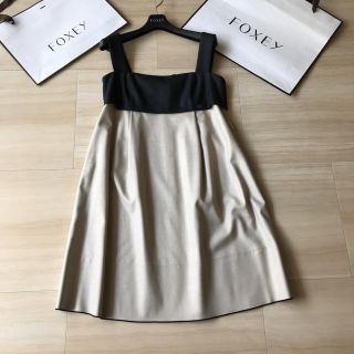 フォクシー(FOXEY)の♡極美品♡フォクシー リネンシック(ひざ丈ワンピース)