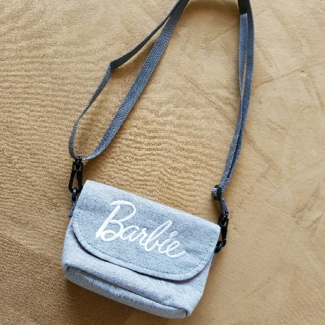Barbie(バービー)のBarbie ポシェット レディースのバッグ(ショルダーバッグ)の商品写真