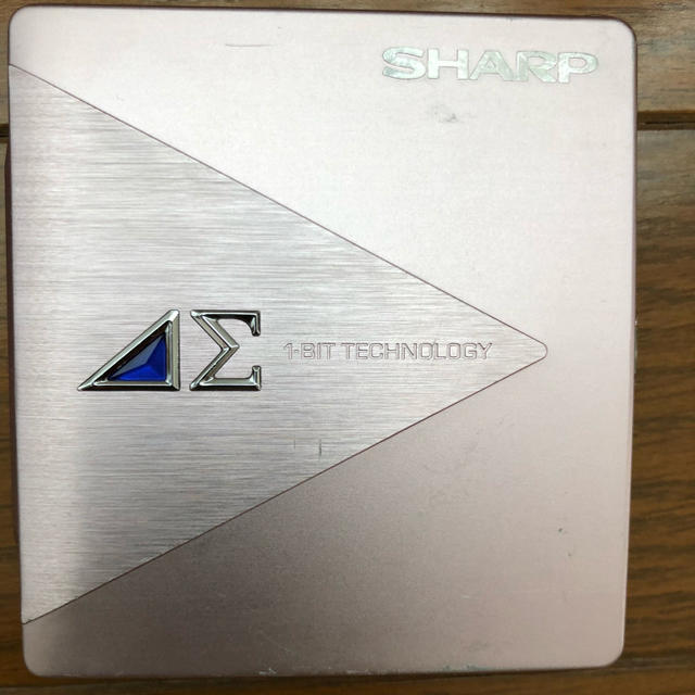 SHARP(シャープ)のSHARP MDプレーヤー MD-DS5 ピンク スマホ/家電/カメラのオーディオ機器(ポータブルプレーヤー)の商品写真