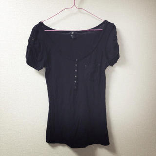 エイチアンドエム(H&M)のH＆M♡ブラックTシャツ(Tシャツ(半袖/袖なし))