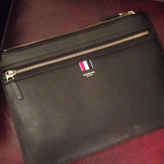 トムブラウン(THOM BROWNE)のトムブラウン 定番 クラッチバッグ セカンドバック 美品(セカンドバッグ/クラッチバッグ)