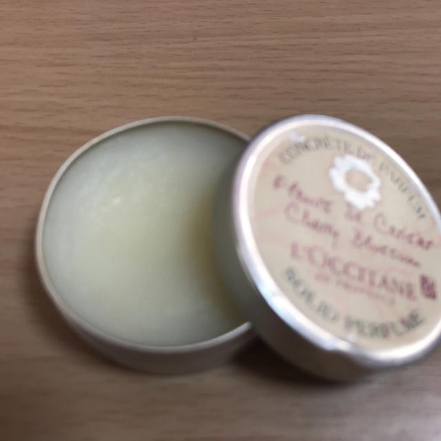 L'OCCITANE(ロクシタン)のロクシタン ソリッドパフューム チェリーブロッサム 10ml コスメ/美容の香水(その他)の商品写真