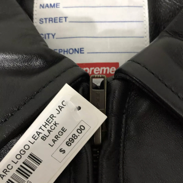 Supreme(シュプリーム)のsupreme studded arc logo leather jacket  メンズのジャケット/アウター(レザージャケット)の商品写真