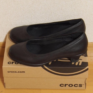 クロックス(crocs)のクロックス レディース パンプス 黒 W6(ハイヒール/パンプス)