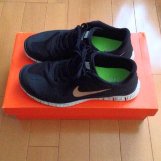 ナイキ(NIKE)のNIKE FREE4.0 24.5(スニーカー)