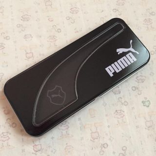 プーマ(PUMA)のPUMA★缶ペンケース（凹みあり）(ペンケース/筆箱)